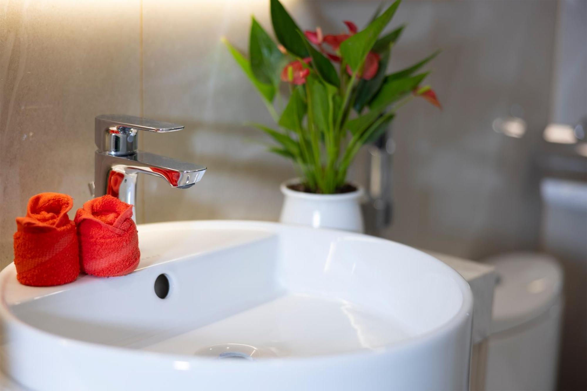 Ben Thanh Luxury Suite Hotel & Spa Ho Si Minh-város Kültér fotó